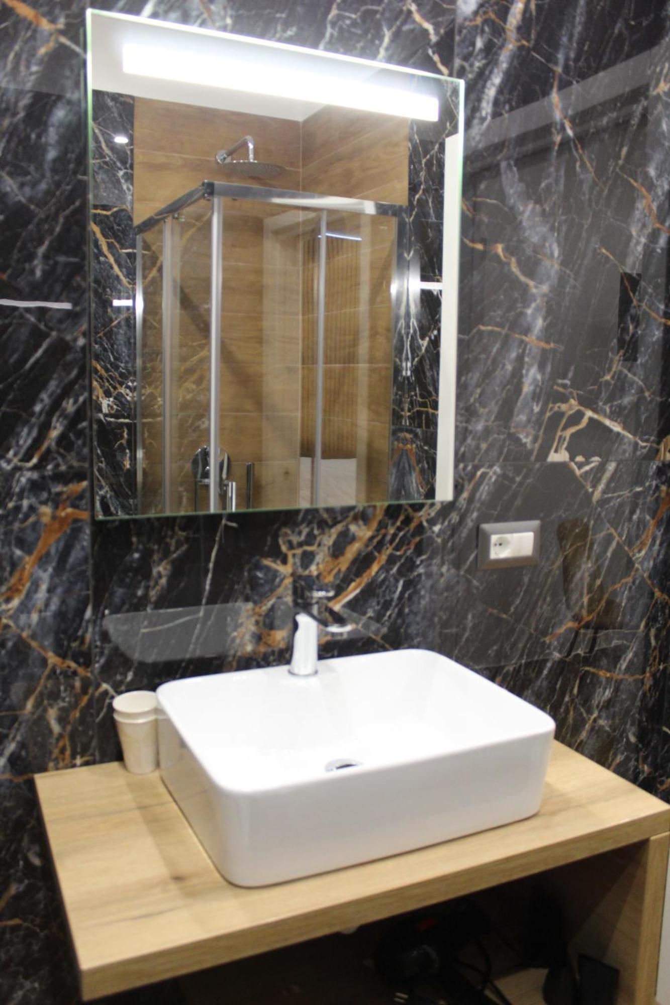 Blackwoody Contemporary Rooms - Napoli Centro Storico Ngoại thất bức ảnh