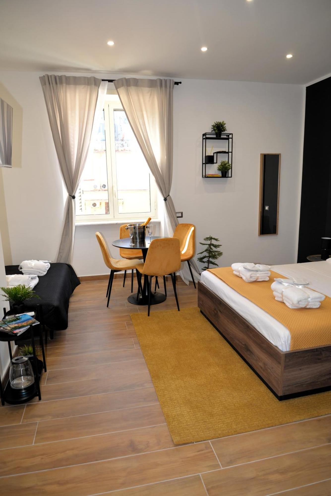 Blackwoody Contemporary Rooms - Napoli Centro Storico Ngoại thất bức ảnh